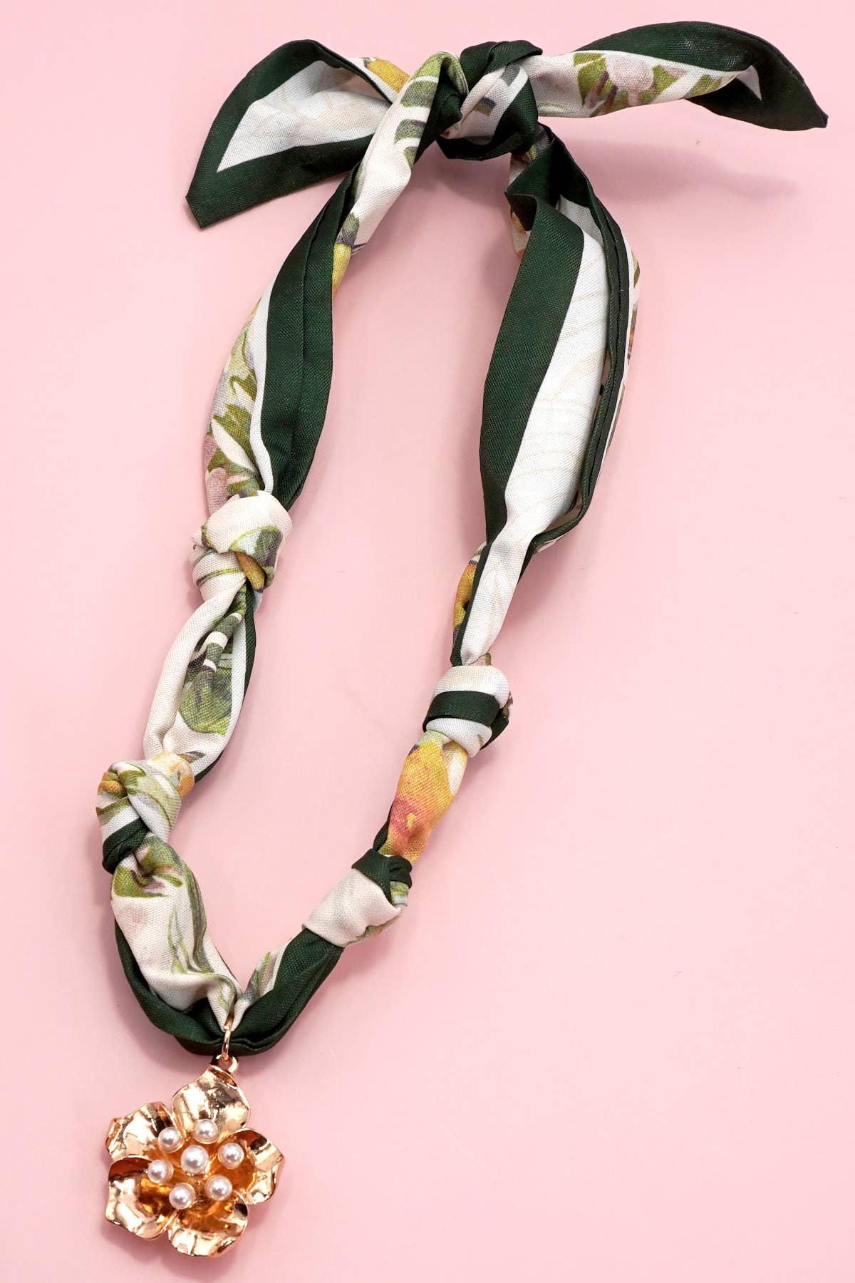 PEARL FLORAL HANDMADE SCARF CHARM NECKLACE
